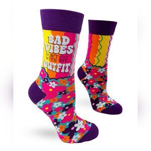 FabDaz "Bad Vibes Don't Go With This Outfit!" Women's Socks